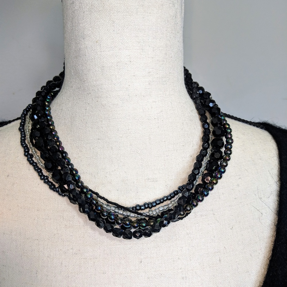 Beautiful fashion beaded necklace